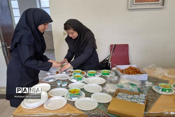 ضیافت افطاری همزمان با میلاد باسعادت امام حسن مجتبی(ع) در دبیرستان شهیده معصومه قزوینی
