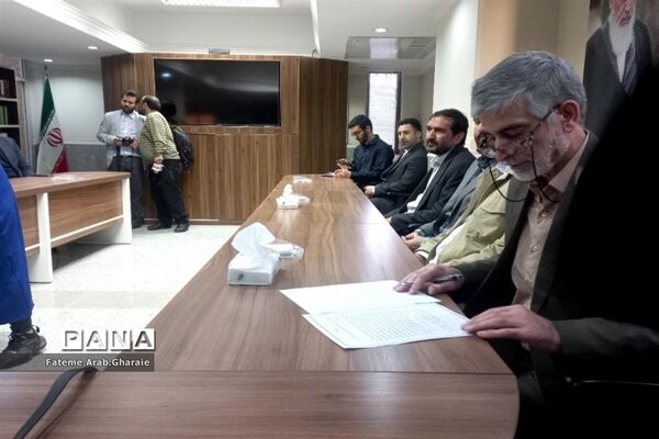 حضور معاون پارلمان رئیس‌جمهوری در پایتخت گل و گیاه ایران