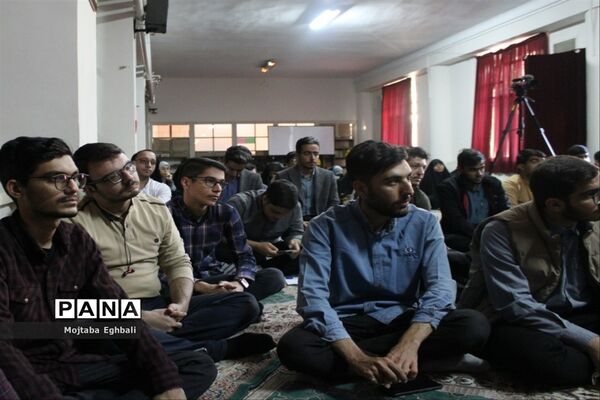 ضیافت افطاری دانشجویان دانشگاه فرهنگیان شهرتهران
