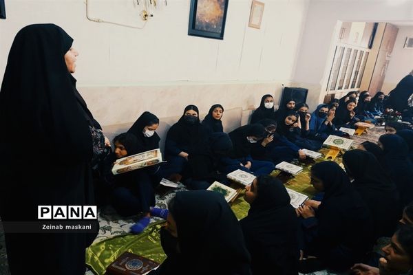 محفل انس با قرآن کریم در مدارس و مساجد ملارد