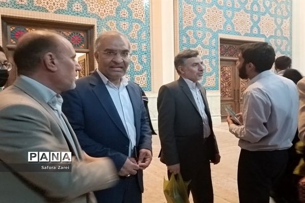 جشن روزه اولی ها با حضور بیش از چهار هزار دختر شیرازی در حرم مطهر حضرت شاهچراغ (ع)