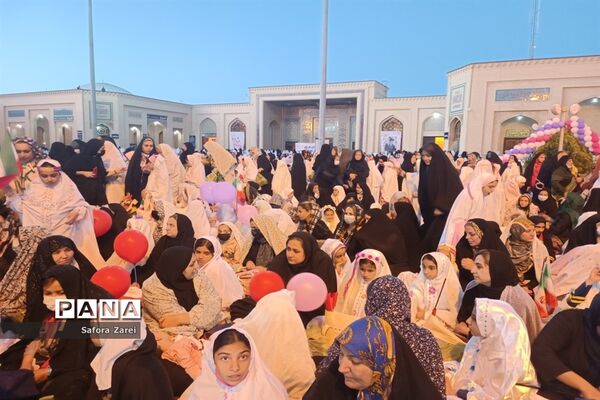 جشن روزه اولی ها با حضور بیش از چهار هزار دختر شیرازی در حرم مطهر حضرت شاهچراغ (ع)