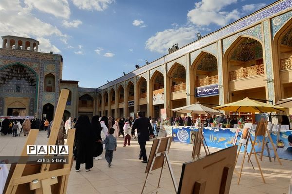 جشن روزه اولی ها با حضور بیش از چهار هزار دختر شیرازی در حرم مطهر حضرت شاهچراغ‌(ع)