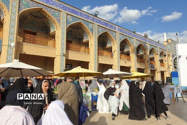 جشن روزه اولی ها با حضور بیش از چهار هزار دختر شیرازی در حرم مطهر حضرت شاهچراغ‌(ع)