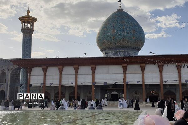 جشن روزه اولی ها با حضور بیش از چهار هزار دختر شیرازی در حرم مطهر حضرت شاهچراغ‌(ع)