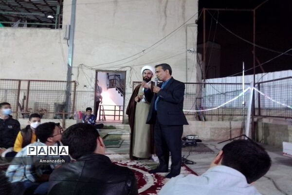 تجلیل از راه یافتگان مسابقات  دانش‌آموزی قرآنی به مرحله استانی
