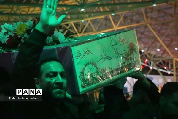 احیای شب اول قدر در گلزار شهدای تبریز