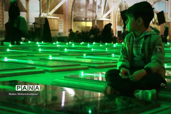 احیای شب اول قدر در گلزار شهدای تبریز