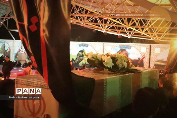 احیای شب اول قدر در گلزار شهدای تبریز