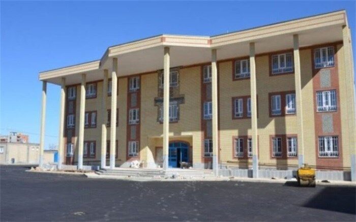 کمک به دیگران در زندگی، شادی  وصف‌ناپذیری را بدنبال  دارد