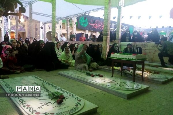 برگزاری جشن  تولد دانش‌آموز شهید  محمدرضا کشاورز در حرم مطهر شاهچراغ (ع)