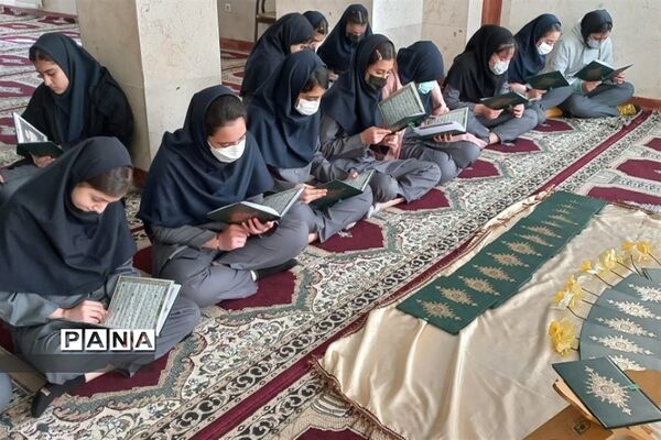 محفل انس با قرآن و روزه اولی ها در مدارس شهرستان قدس