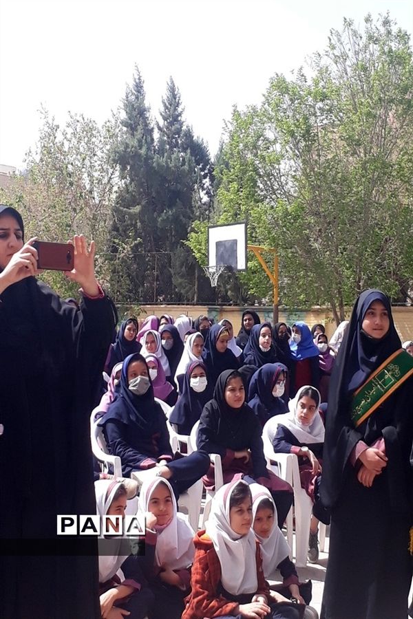 استقبال از شهید گمنام در دبستان کوثر ناحیه 5 اصفهان