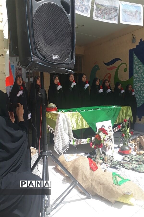 استقبال از شهید گمنام در دبستان کوثر ناحیه 5 اصفهان