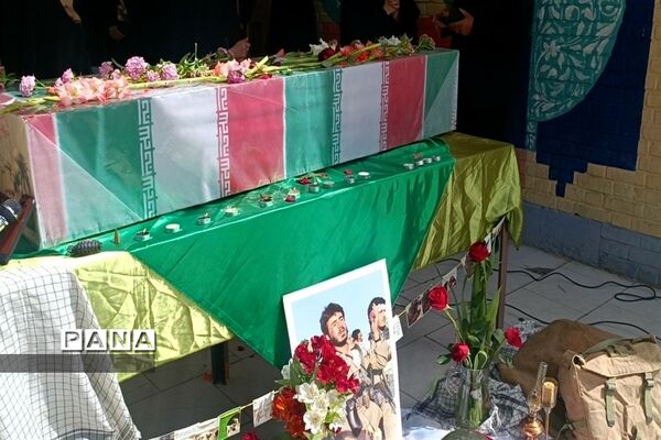 استقبال از شهید گمنام در دبستان کوثر ناحیه 5 اصفهان