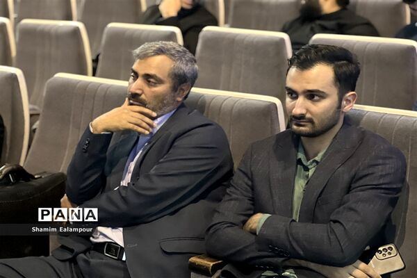 مراسم تجلیل از فعالان اردوهای دانش‌آموزی در گلستان