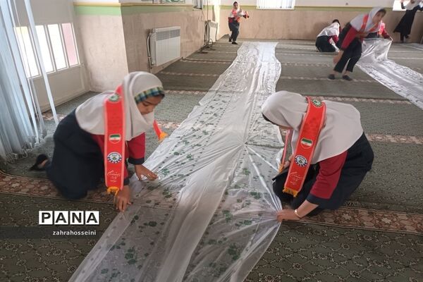 ضیافت افطاری در دبستان شهید نجاتی ابرکوه