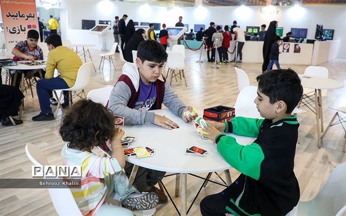 سرپرست وزارت آموزش و پرورش از غرفه «مدرسه ایران» در نمایشگاه قرآن بازدید کرد