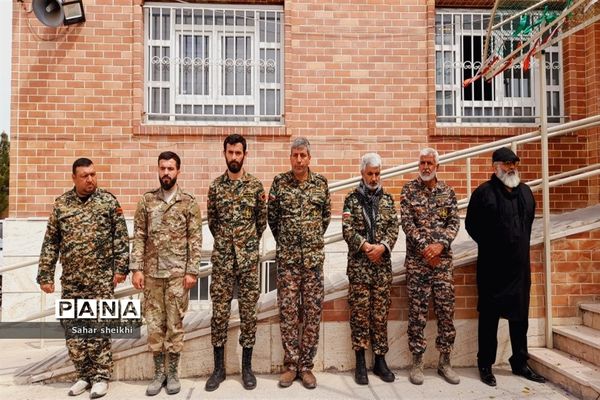 وداع با پیکر شهید گمنام در مدارس ملارد