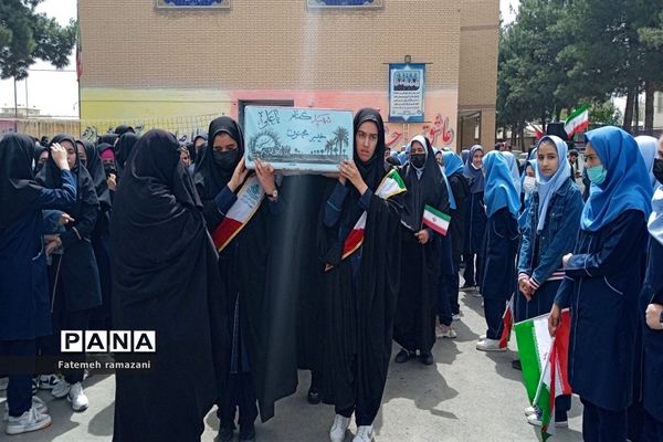 وداع با پیکر شهید گمنام در مدارس ملارد