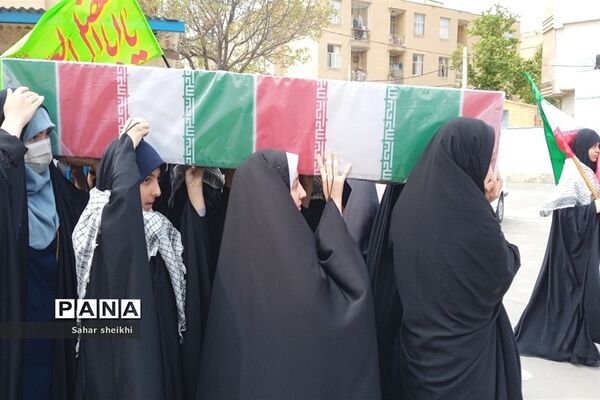 وداع با پیکر شهید گمنام در مدارس ملارد