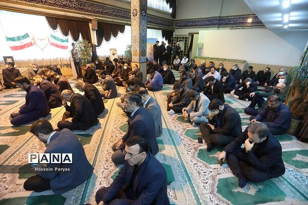 تشییع پیکر شهید گمنام در ساختمان علاقه‌مندان وزارت آموزش و پرورش