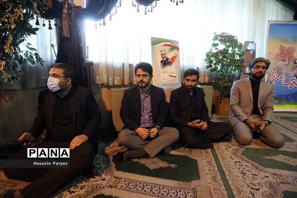 تشییع پیکر شهید گمنام در ساختمان علاقه‌مندان وزارت آموزش و پرورش
