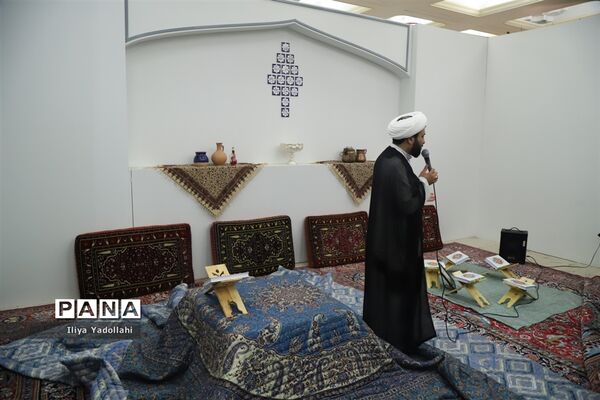 بازدید اعضای سازمان دانش‌آموزی شهر تهران از سی امین دوره نمایشگاه بین المللی قرآن کریم