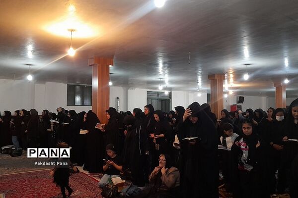 برگزاری مراسم احیای شب قدر در شهرستان پاکدشت