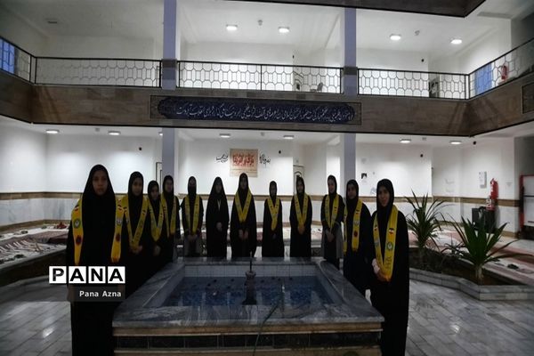 محفل انس با قرآن و افطاری ساده  دختران دبیرستان شاهد ازنا