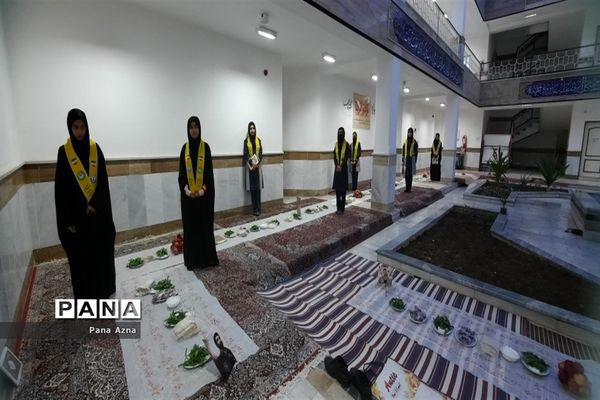 محفل انس با قرآن و افطاری ساده  دختران دبیرستان شاهد ازنا