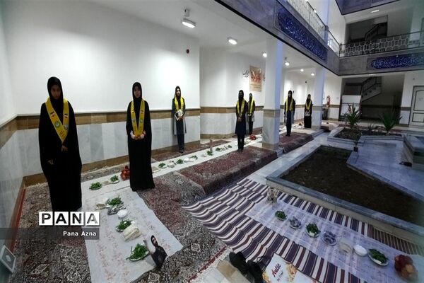 محفل انس با قرآن و افطاری ساده  دختران دبیرستان شاهد ازنا