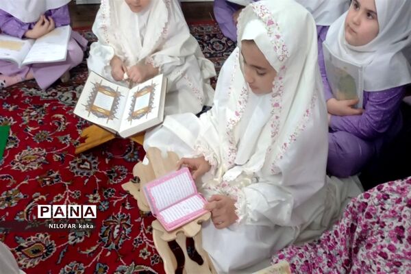 محفل انس با قرآن کریم در قائمشهر
