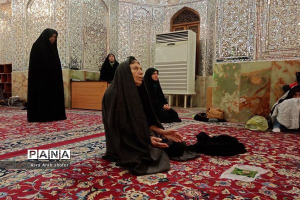 حال و هوای حرم مطهر حضرت شاهچراغ (ع) در شب بیست و یکم