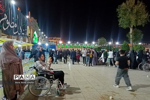 حال و هوای حرم مطهر حضرت شاهچراغ (ع) در شب بیست و یکم