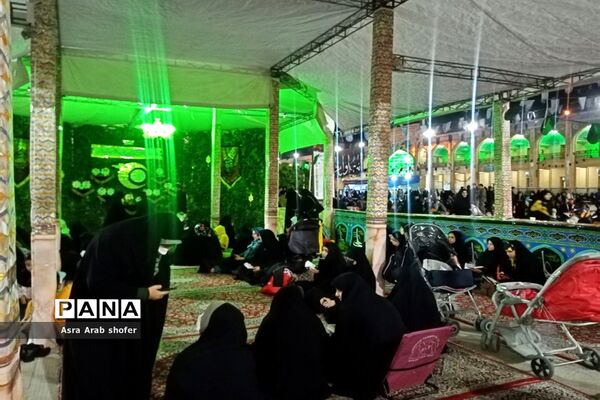 حال و هوای حرم مطهر حضرت شاهچراغ (ع) در شب بیست و یکم