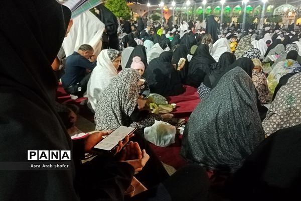 حال و هوای حرم مطهر حضرت شاهچراغ (ع) در شب بیست و یکم