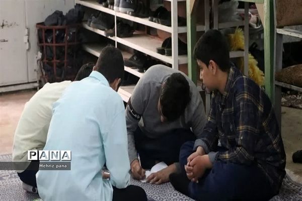 برگزاری دومین اعتکاف علمی - عبادی رمضانیه دانش‌آموزان مهریزی