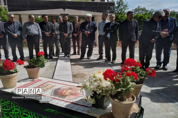 حضور پررنگ دانش‌آموزان و فرهنگیان شیراز در راهپیمایی روز قدس