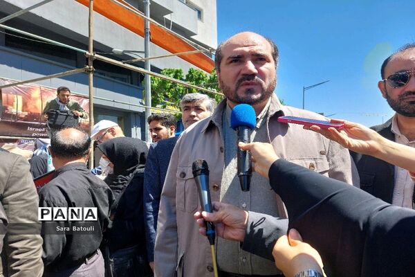 حضور پر شور مردم در راهپیمایی روز قدس در تهران