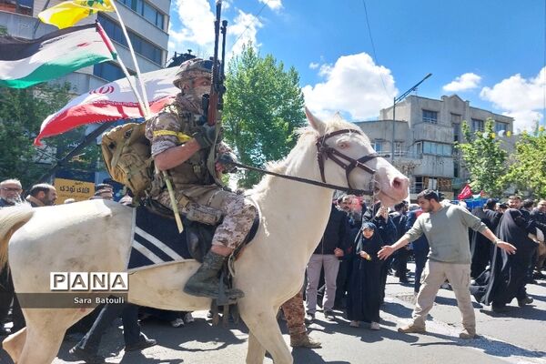 حضور پر شور مردم در راهپیمایی روز قدس در تهران