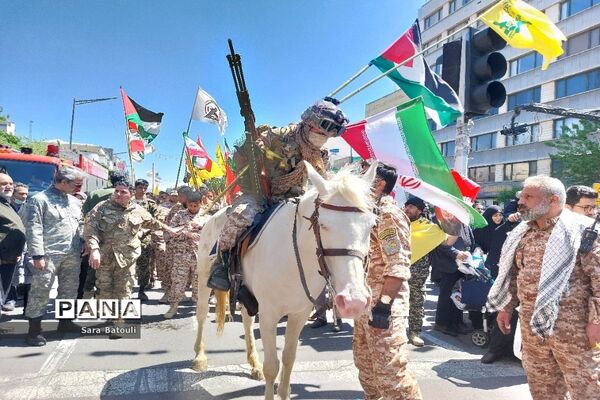 حضور پر شور مردم در راهپیمایی روز قدس در تهران