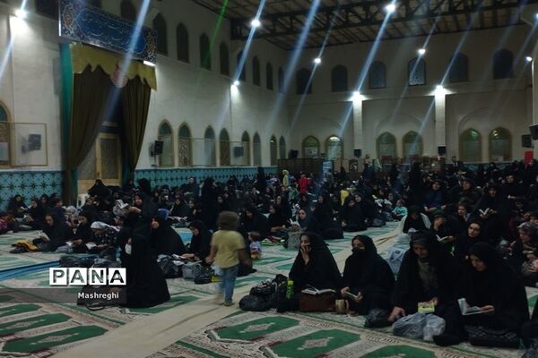 مراسم احیا شب بیست وسوم ماه مبارک رمضان در آستان مقدس امامزاده قاسم بن علی‌النقی (ع) آران و بیدگل