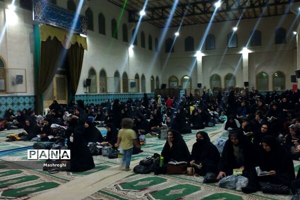 مراسم احیا شب بیست وسوم ماه مبارک رمضان در آستان مقدس امامزاده قاسم بن علی‌النقی (ع) آران و بیدگل