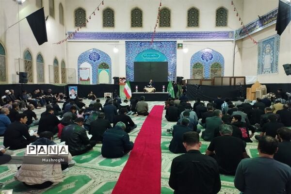 مراسم احیا شب بیست وسوم ماه مبارک رمضان در آستان مقدس امامزاده قاسم بن علی‌النقی (ع) آران و بیدگل