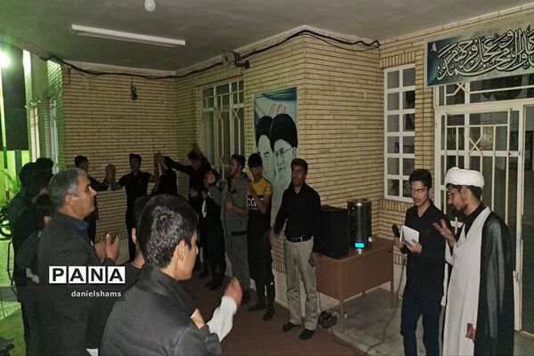 ضیافت افطاری در دبیرستان صدرا شهرستان ابرکوه