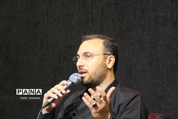 احیای شب بیست‌و‌یکم ماه رمضان در مقبره شهدای  پردیس