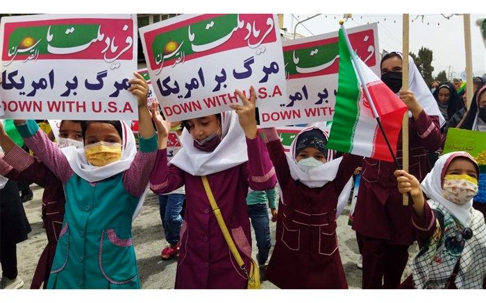 ‌دانش‌آموزان پارسیان در حماسه استکبار‌ستیزی روز قدس شرکت می‌کنند/ فیلم