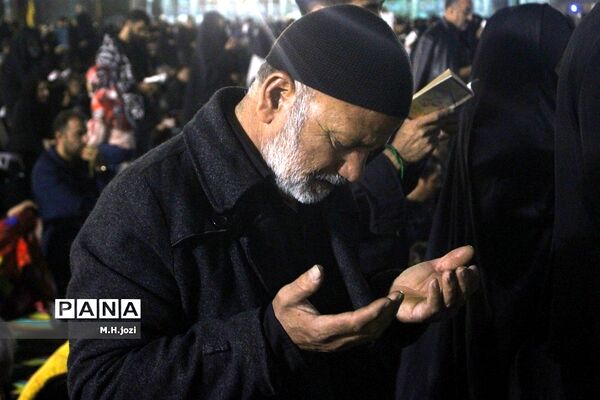 حال و هوای مسجد جمکران در شب های قدر