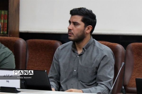 نشست مدیرکل آموزش و پرورش مازندران با اصحاب رسانه